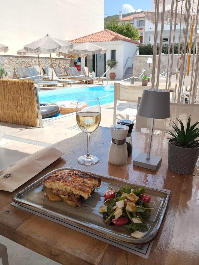 Aparthotel Koukounari 4*