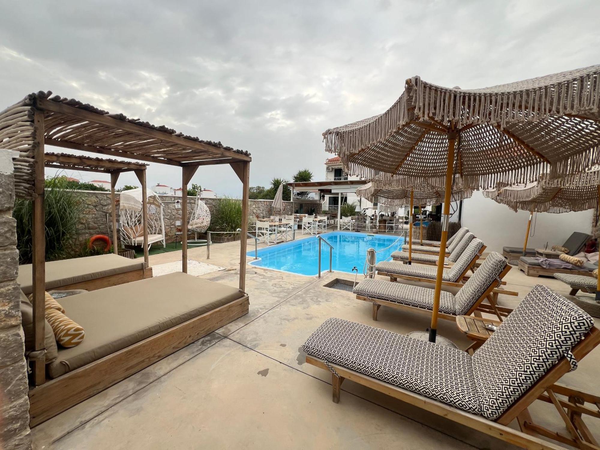 Koukounari Aparthotel 4*