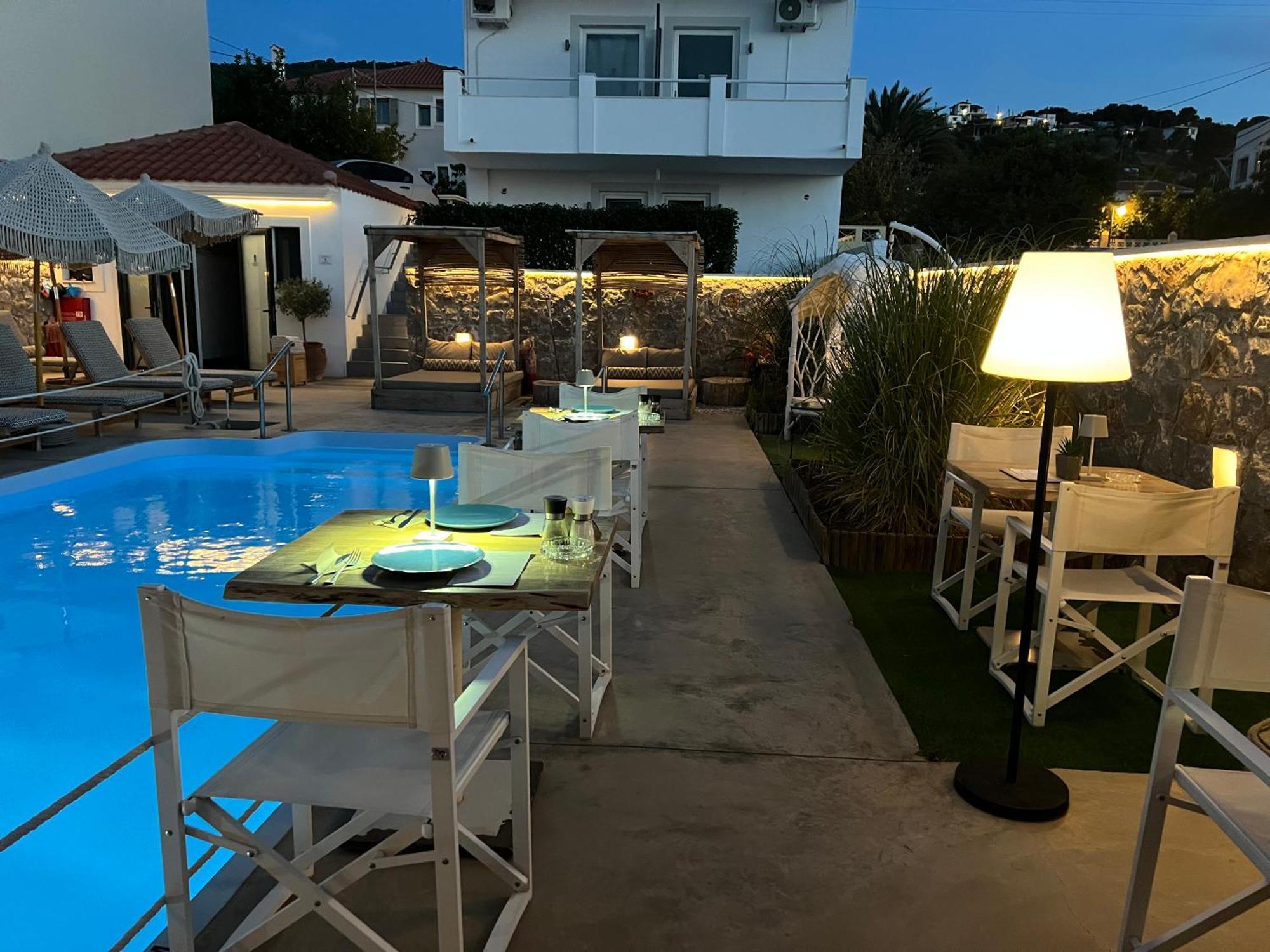 Koukounari Aparthotel 4*