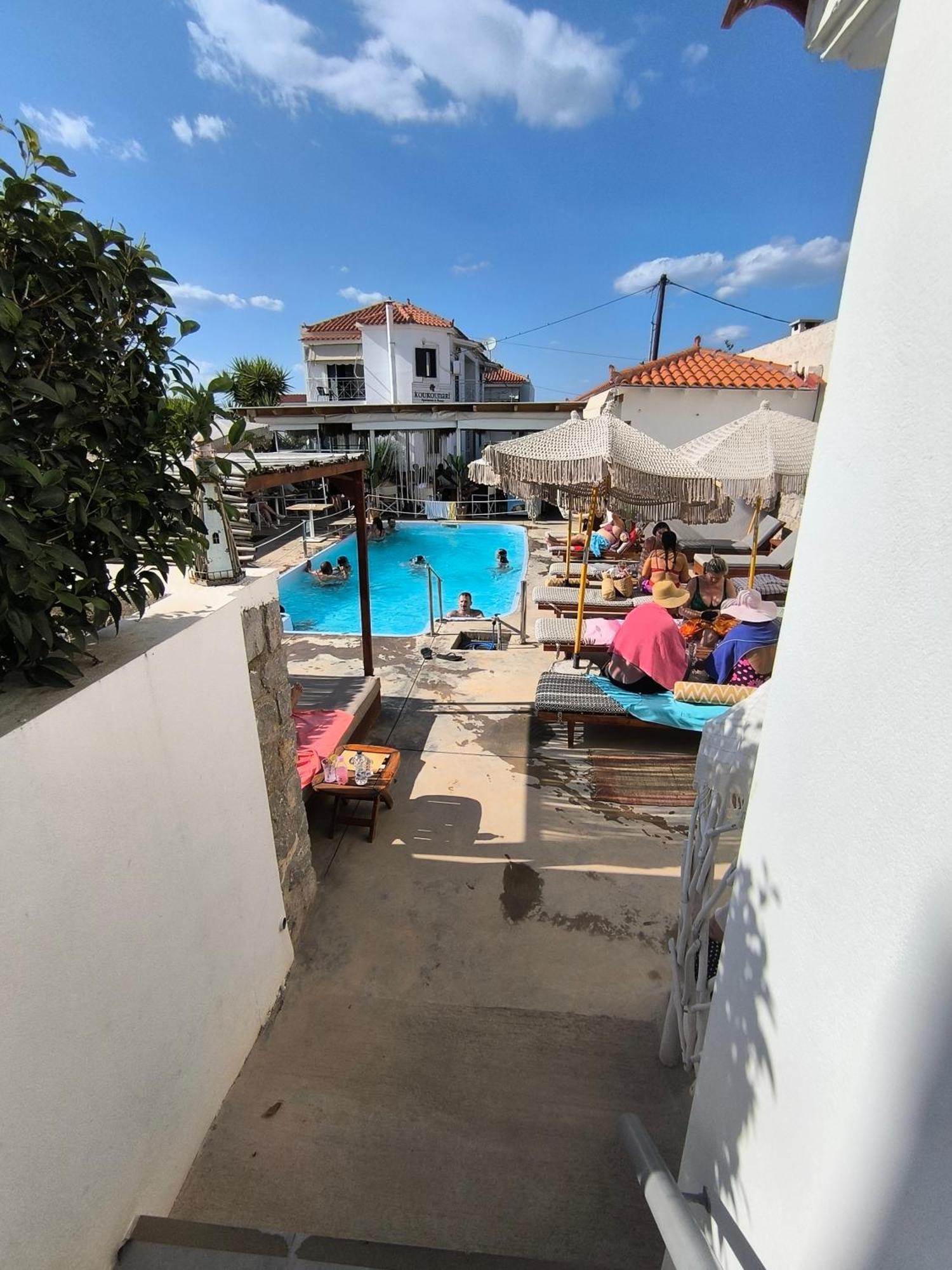 Koukounari Aparthotel